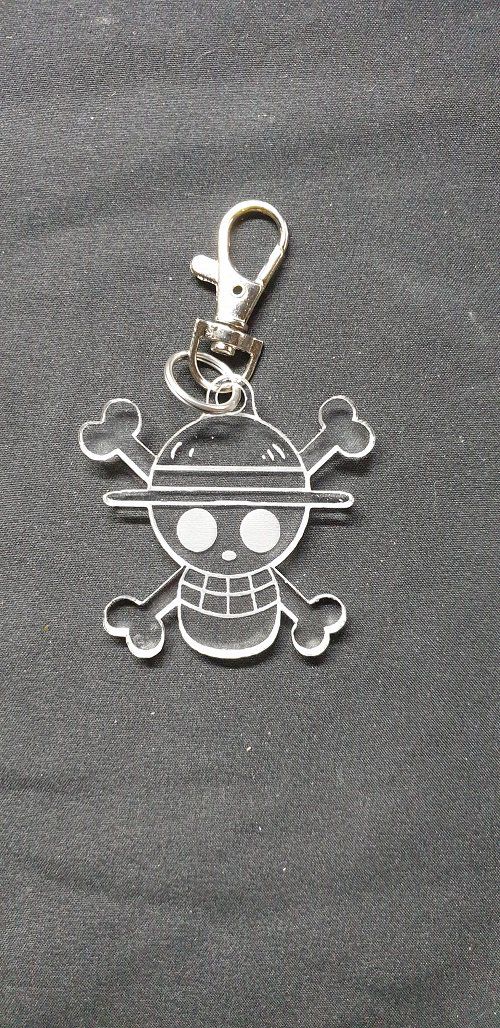 Porte-clés Tête de mort One Piece, attache, faire part, cadeau, accroche, médaillon
