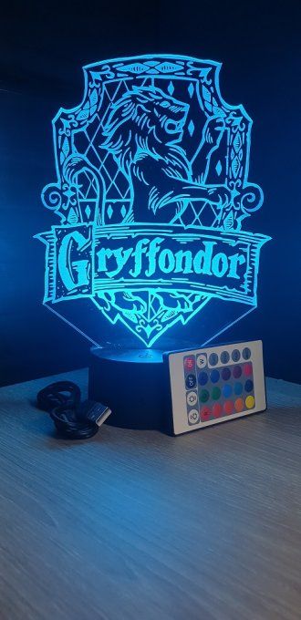 Lampe led 3D Gryffondor, Harry potter, film, chevet, veilleuse, idée cadeau, déco, illusion