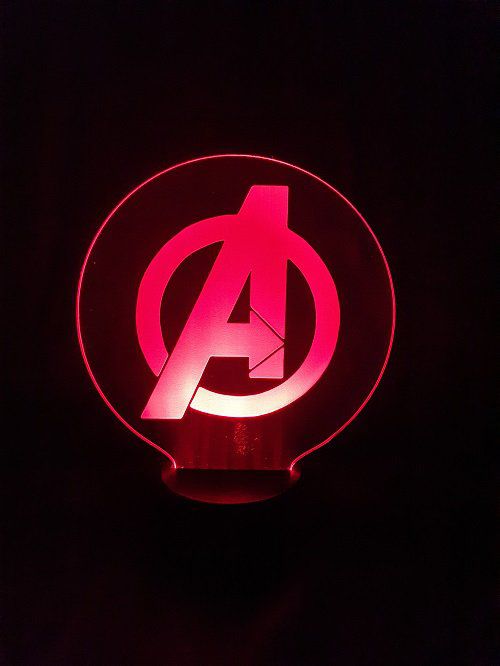 Lampe led 3D Avengers, Marvel, comics, veilleuse, idée cadeau, dessin animé , déco, illusion, chevet