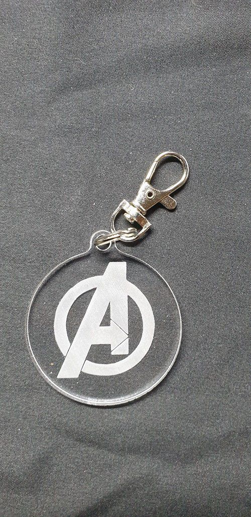 Porte-clés Avengers, attache, faire part, cadeau, accroche, médaillon