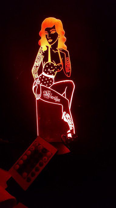 lampe-led-3d-pin-up-Marilyn